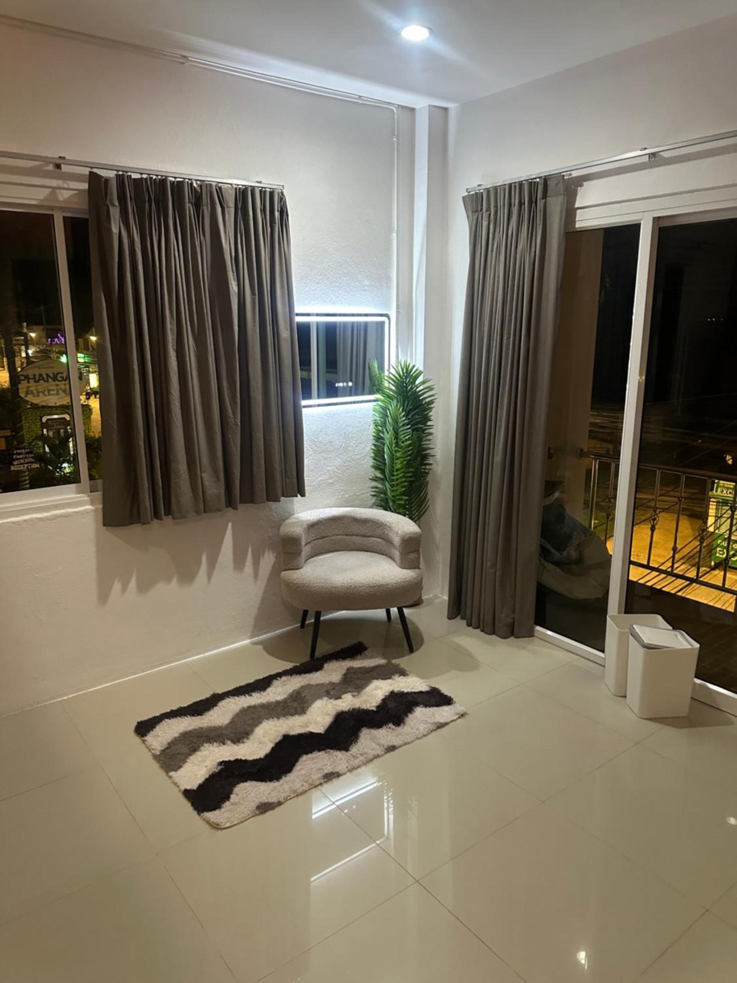 Arena Boutique Hotel Female Only Thong Sala Esterno foto